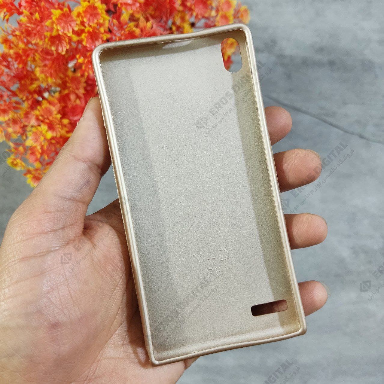 گارد گوشی Huawei P6 دور طلایی پشت چرم طرح دار — تصویر ۴