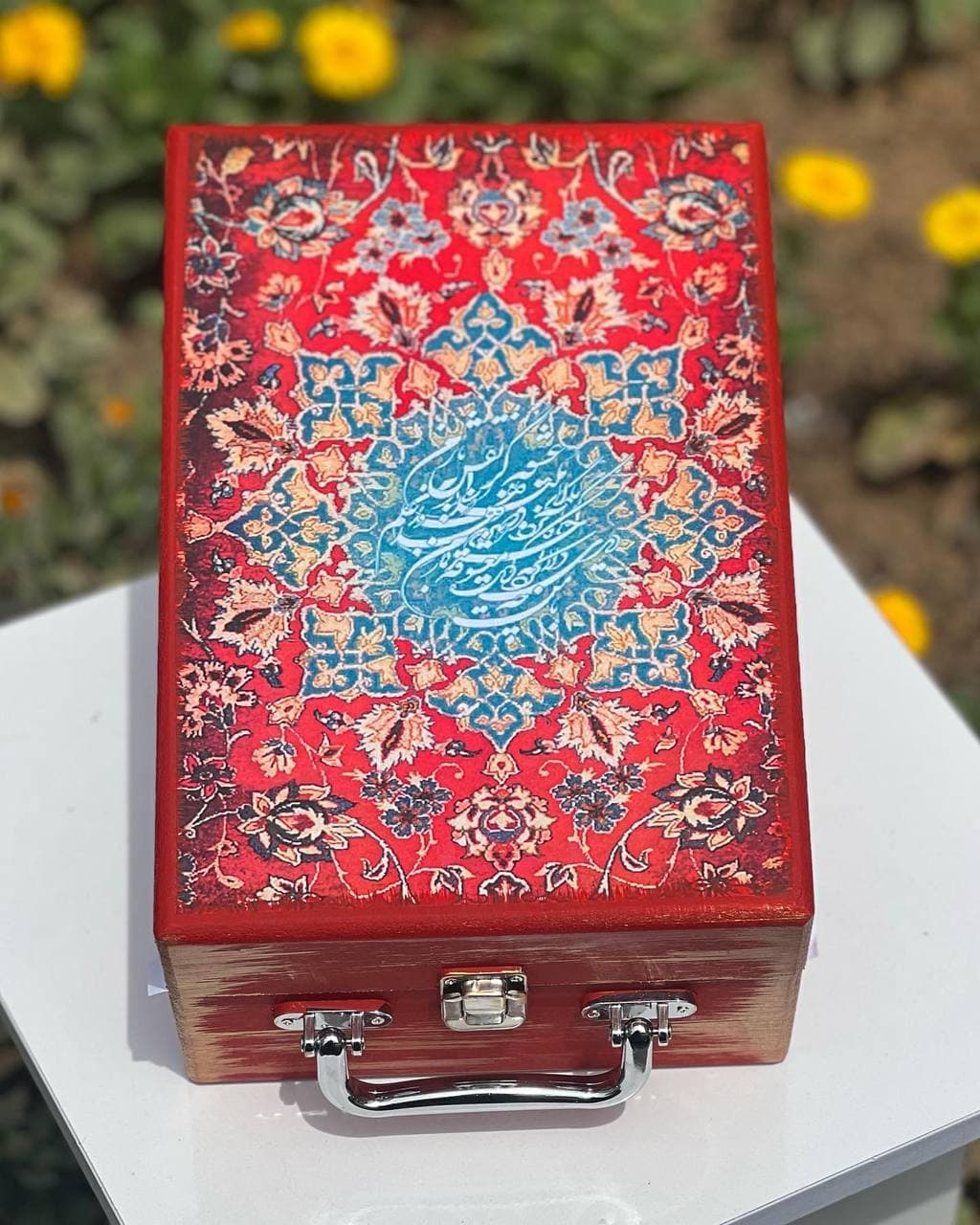 چمدان چوبی طرح شعر فارسی — تصویر ۴