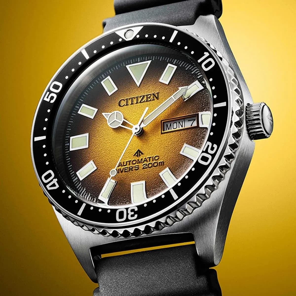 ساعت مچی سیتیزن مردانه مدل Citizen NY0120-01X — تصویر ۴