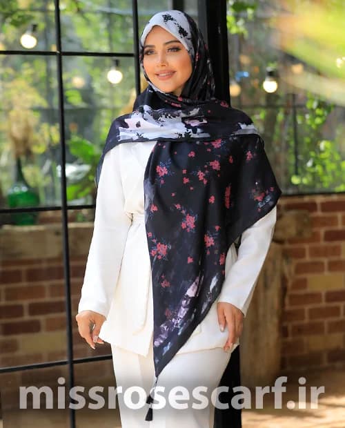 روسری نخی طرح گلاره