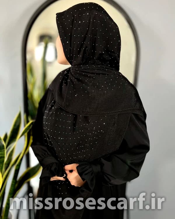 روسری مشکی مجلسی نگین دار — تصویر ۲