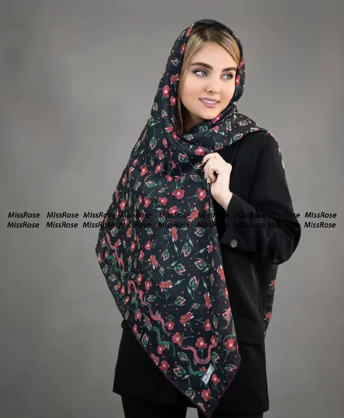روسری نخی طرح رُز