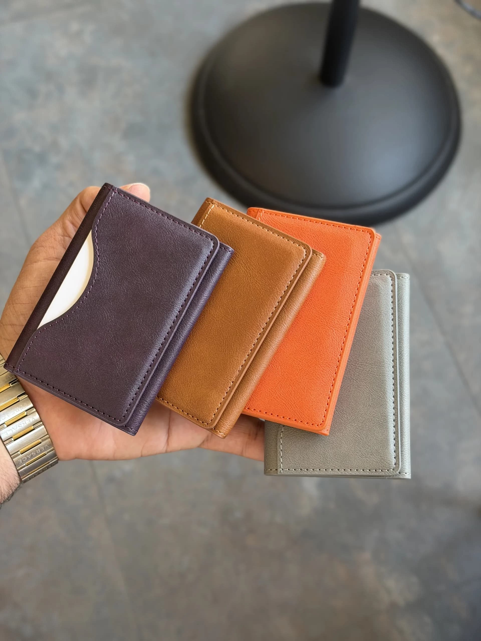 ولت کتابی چرمی — تصویر ۳