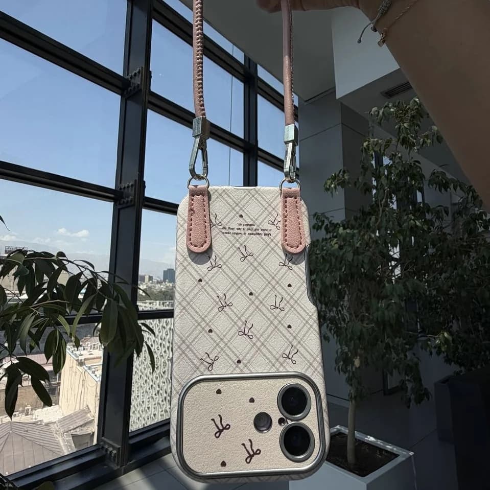 قاب pink ribbon بند دار (آیفون) — تصویر ۲
