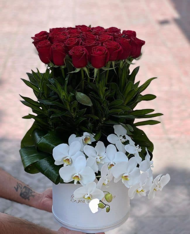 گل و گلدان هدیه خاص به مناسبت تولد 9297