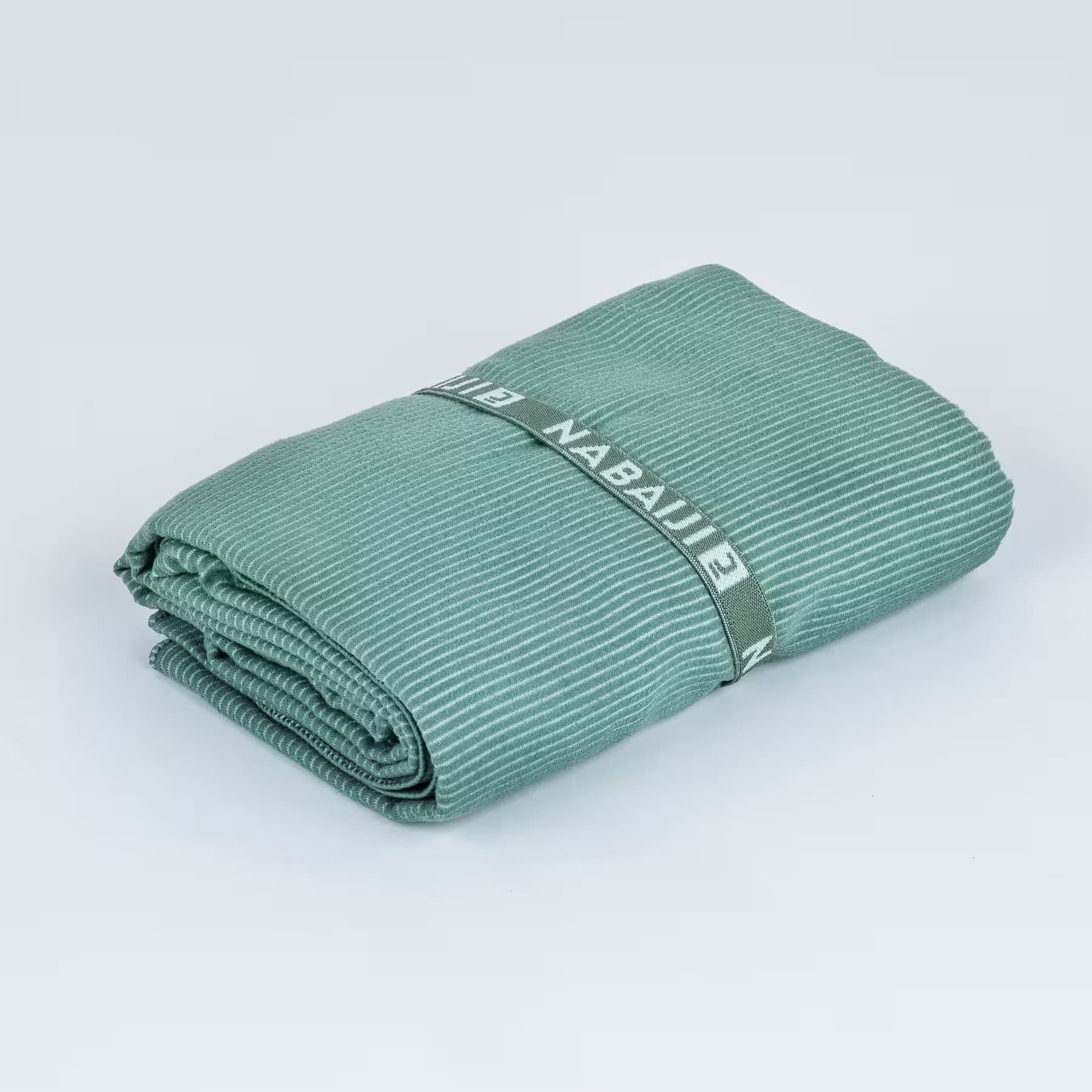 حوله نابایجی مایکروفایبر دکتلون – سبز راه راه Nabaiji Microfiber Sea Towel Dark Green / Green Stripes 110 x 175 cm XL — تصویر ۳