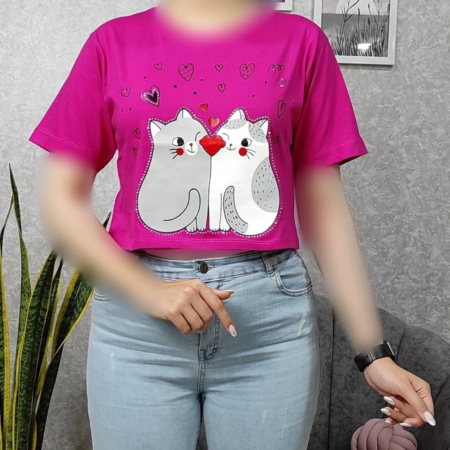 تیشرت کراپ زنانه طرح دو گربه — تصویر ۲