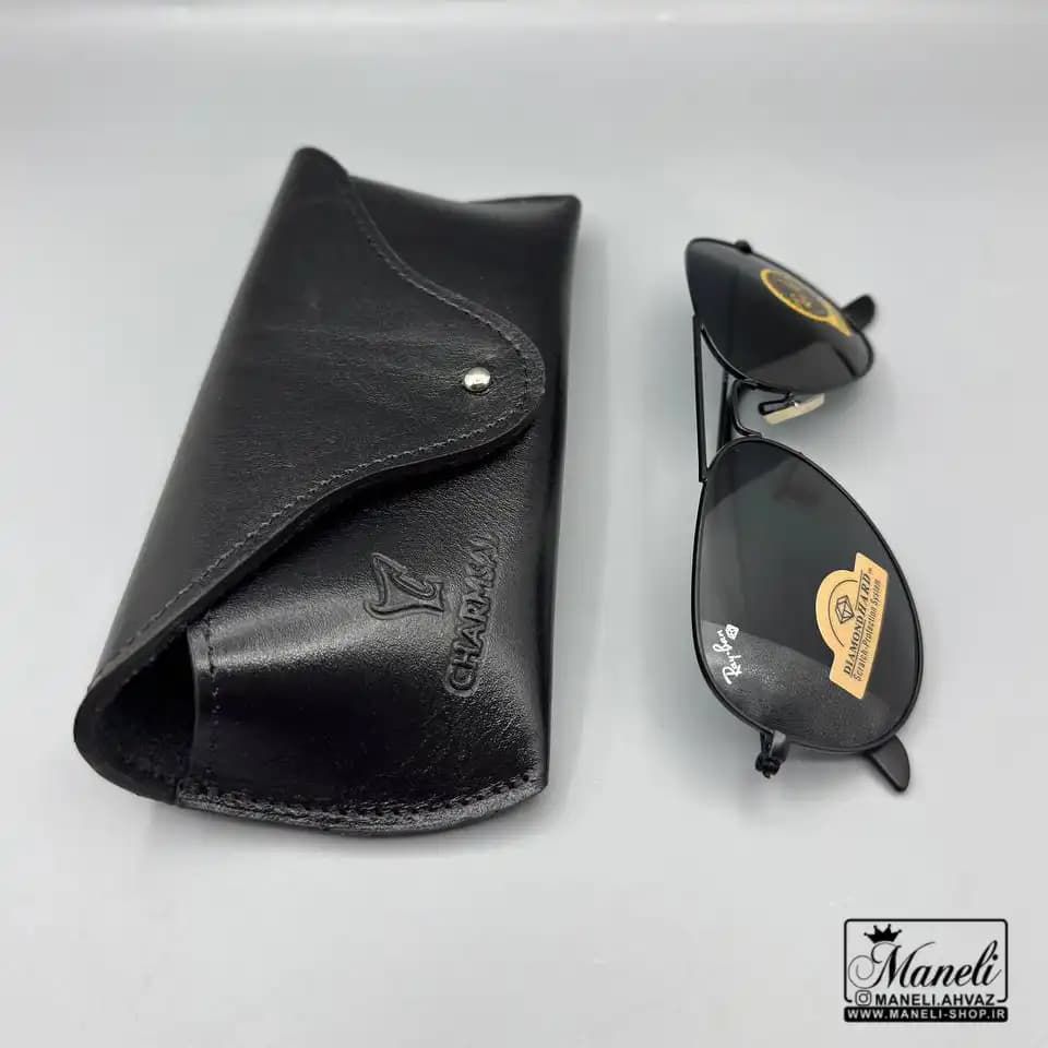 ست هدیه‌ای چرم و عینک Ray-Ban چرمسال | چرم طبیعی مشکی 14040520 — تصویر ۵