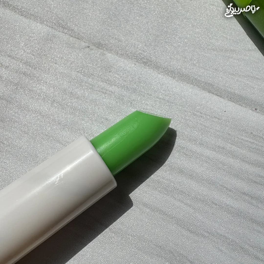 بالم لب حرارتی آلوئه ورا — تصویر ۳