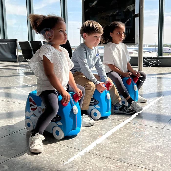 چمدان چرخدار هواپیما ترانکی Trunki — تصویر ۵
