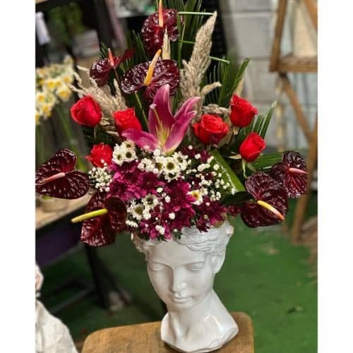 گل فروشی نزدیک رستوران 4 ستاره پونک تهران r145