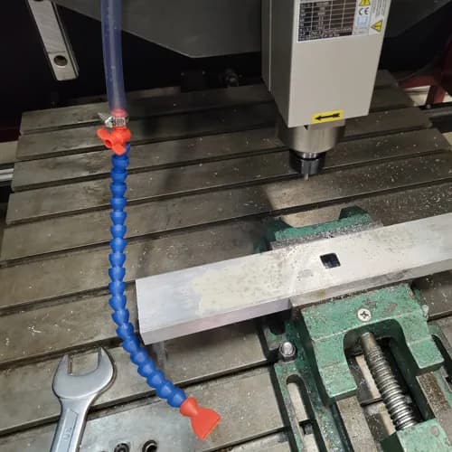 دستگاه سی ان سی(cnc) آهن سه محور- c2
