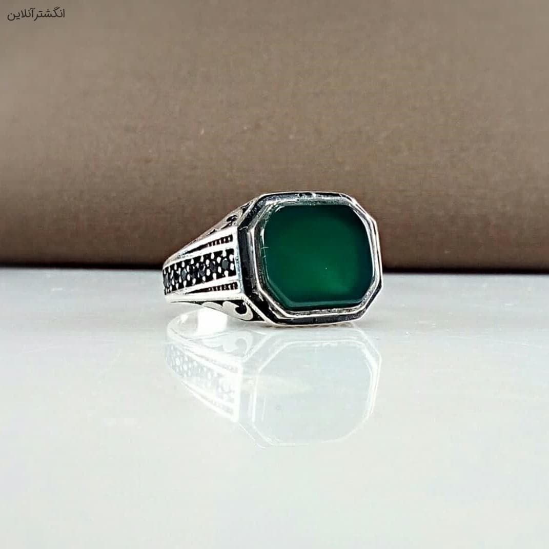 انگشتر عقیق سبز مردانه نقره با نگین تخت کد{92} — تصویر ۲