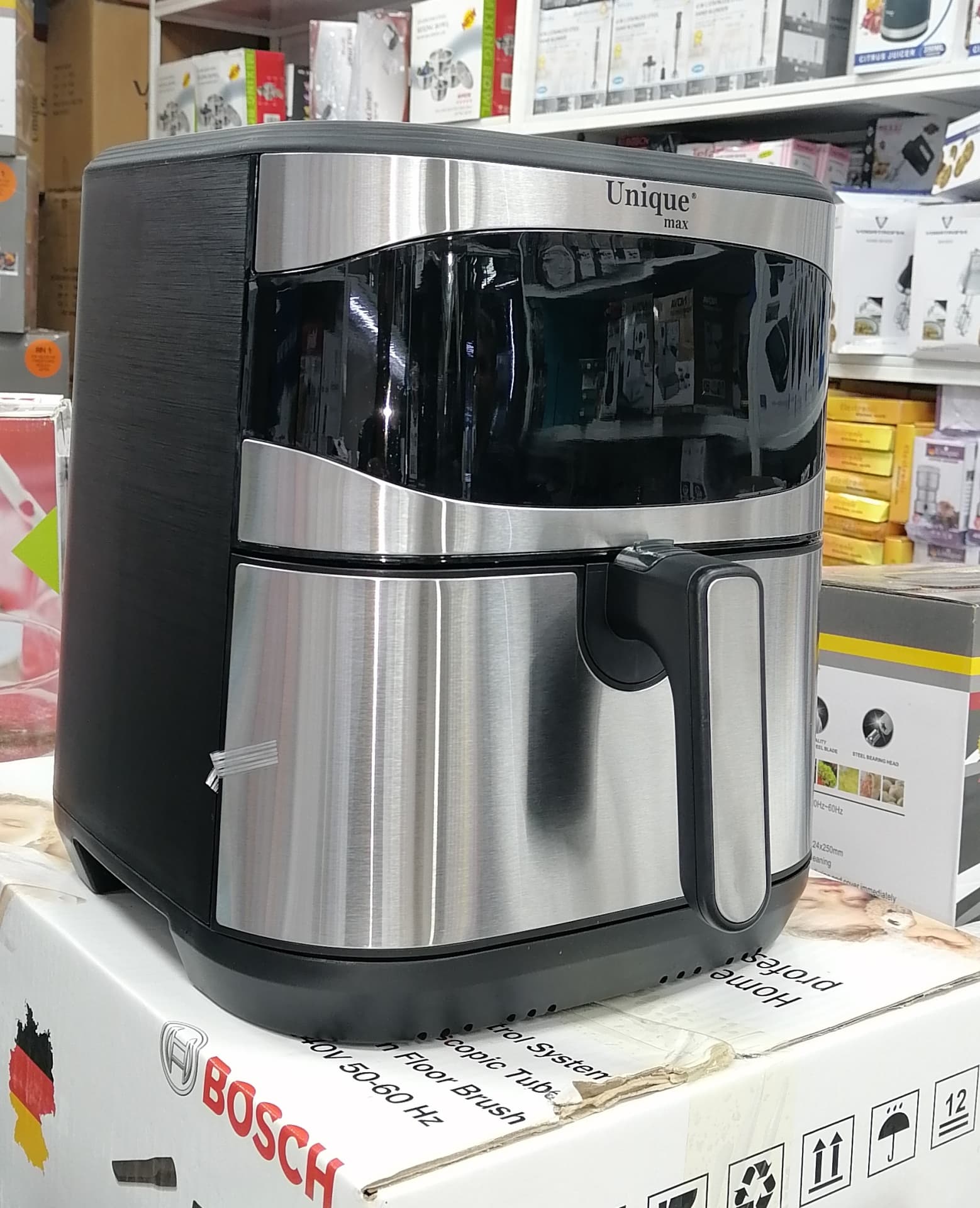 سرخ کن 10 لیتری 2400 وات یونیک مکس مدل AF-100SS — تصویر ۴