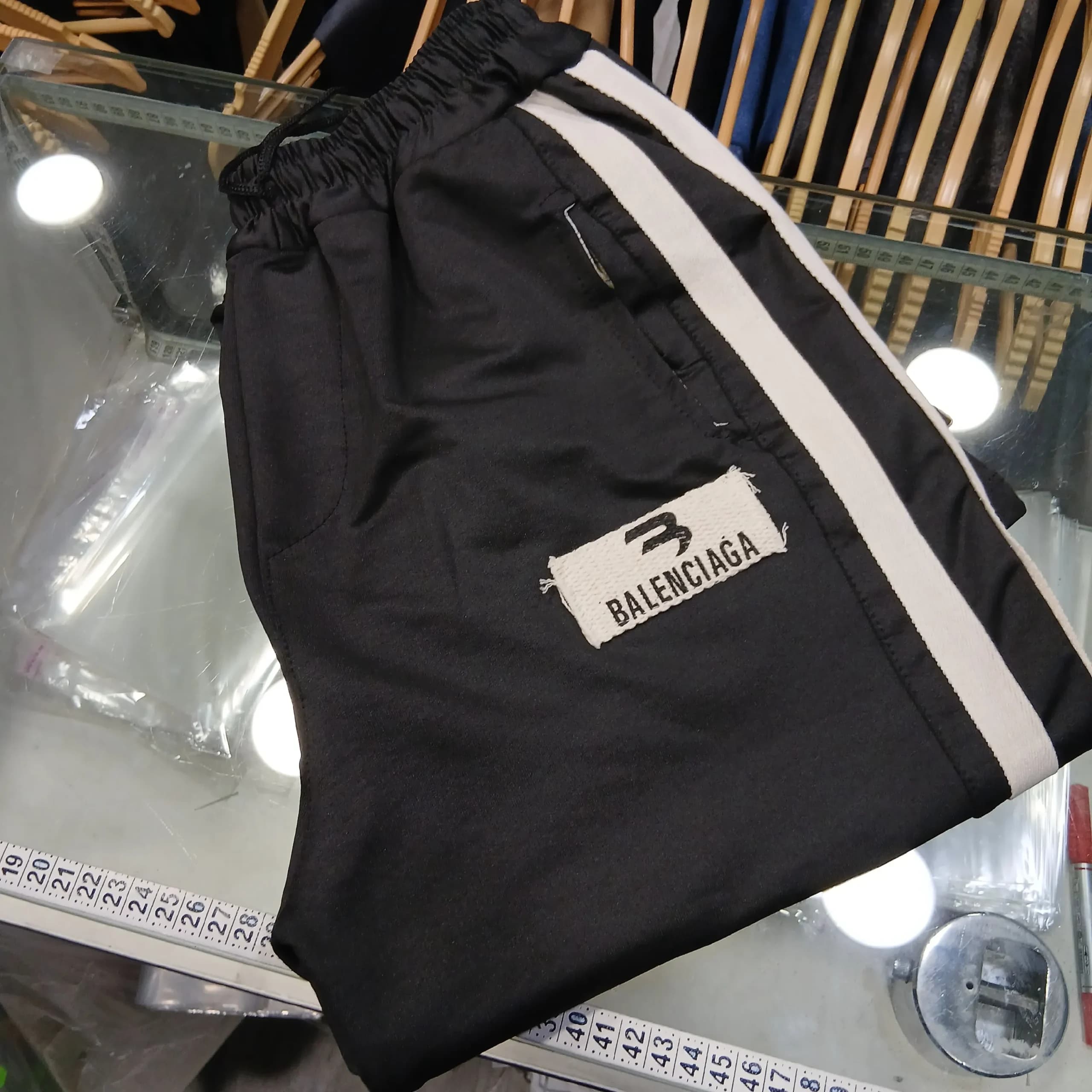 شلوار اسلش مردانه نیم بگ مشکی جنس فلامنت سایز 2XL و 3XL — تصویر ۵