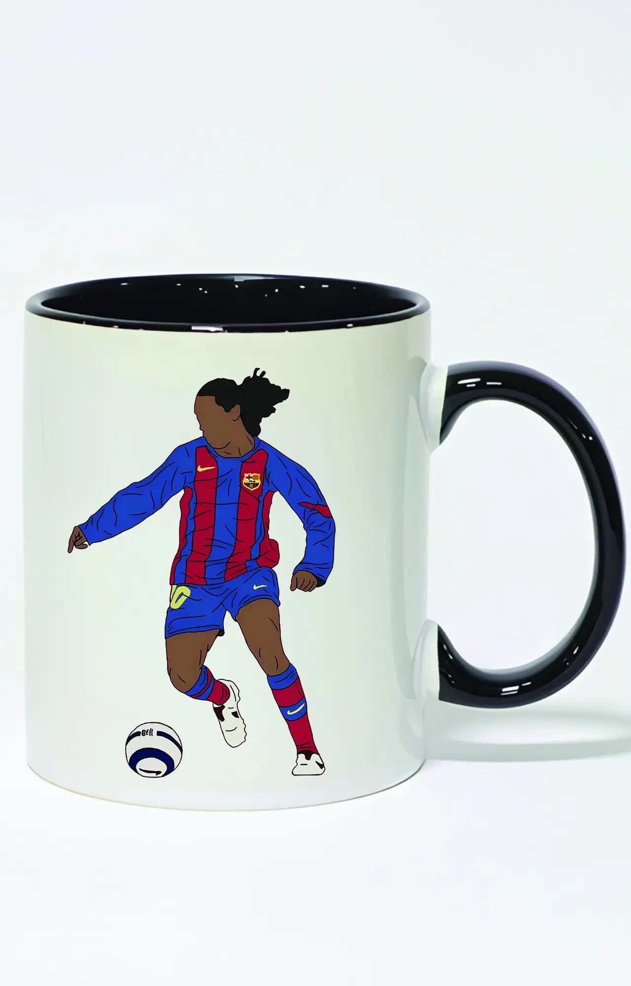 ماگ دسته و داخل رنگی طرح رونالدینیو بارسلونا ronaldinho کد 4256