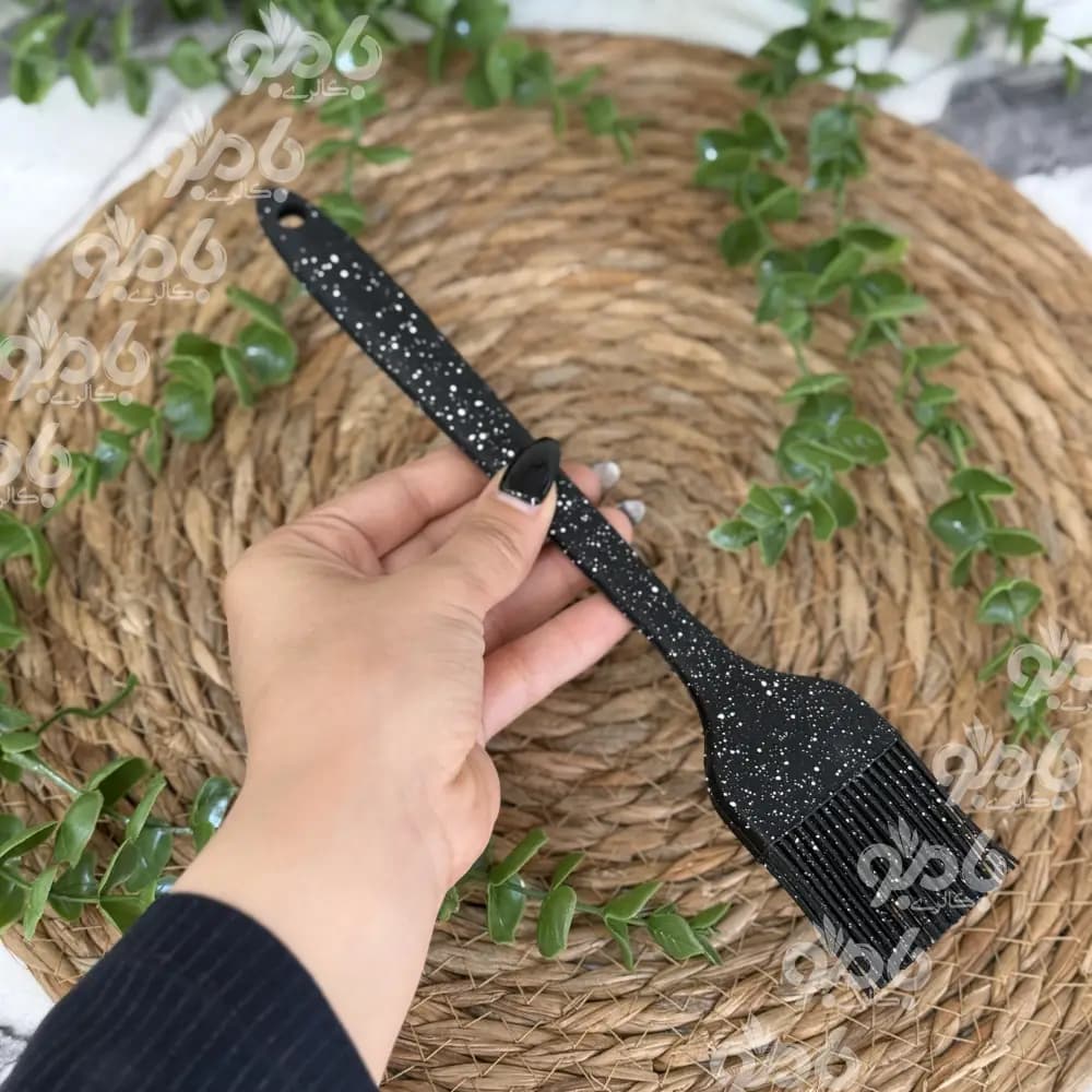 فرچه سیلیکونی خال خال ساده مشکیZ1 — تصویر ۲