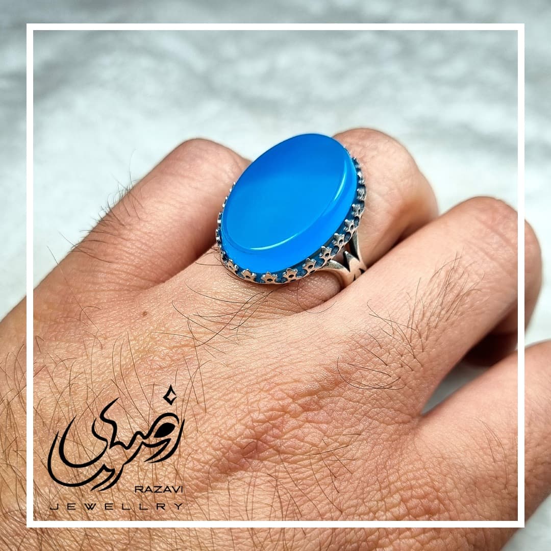 انگشتر نقره مردانه عقیق آبی طرح نیزه — تصویر ۲