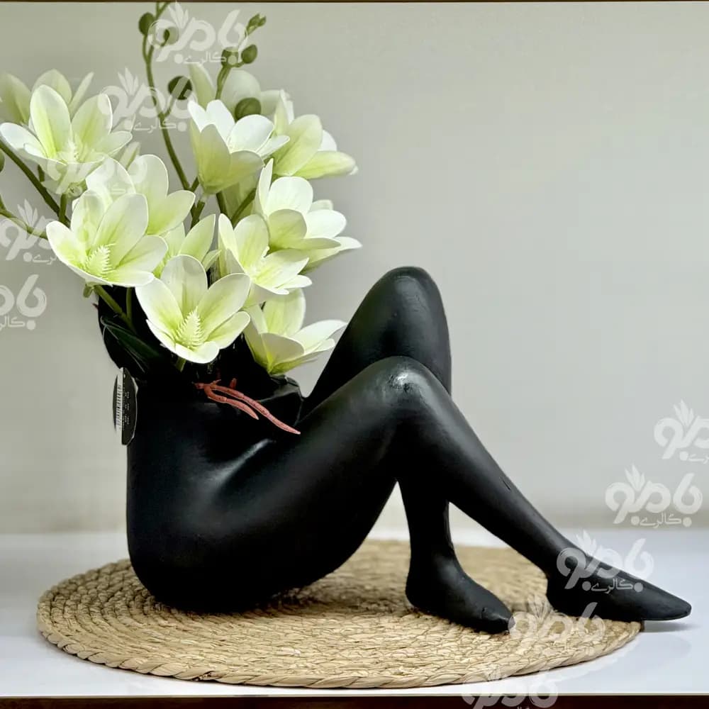 گلدان پانیم تنه نشسته ساده مشکی