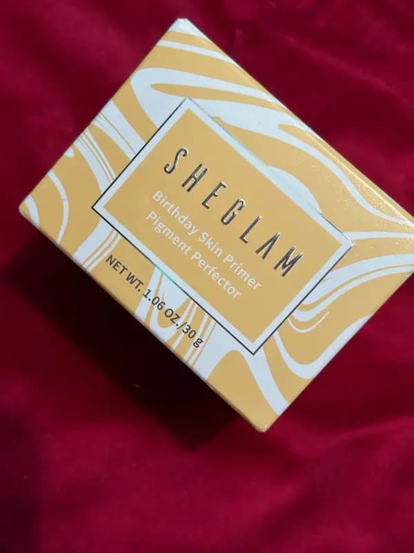پرایمر زرد شیگلم پیگمنت پرفکتور مدل Birthday skin SHEGLAM — تصویر ۳