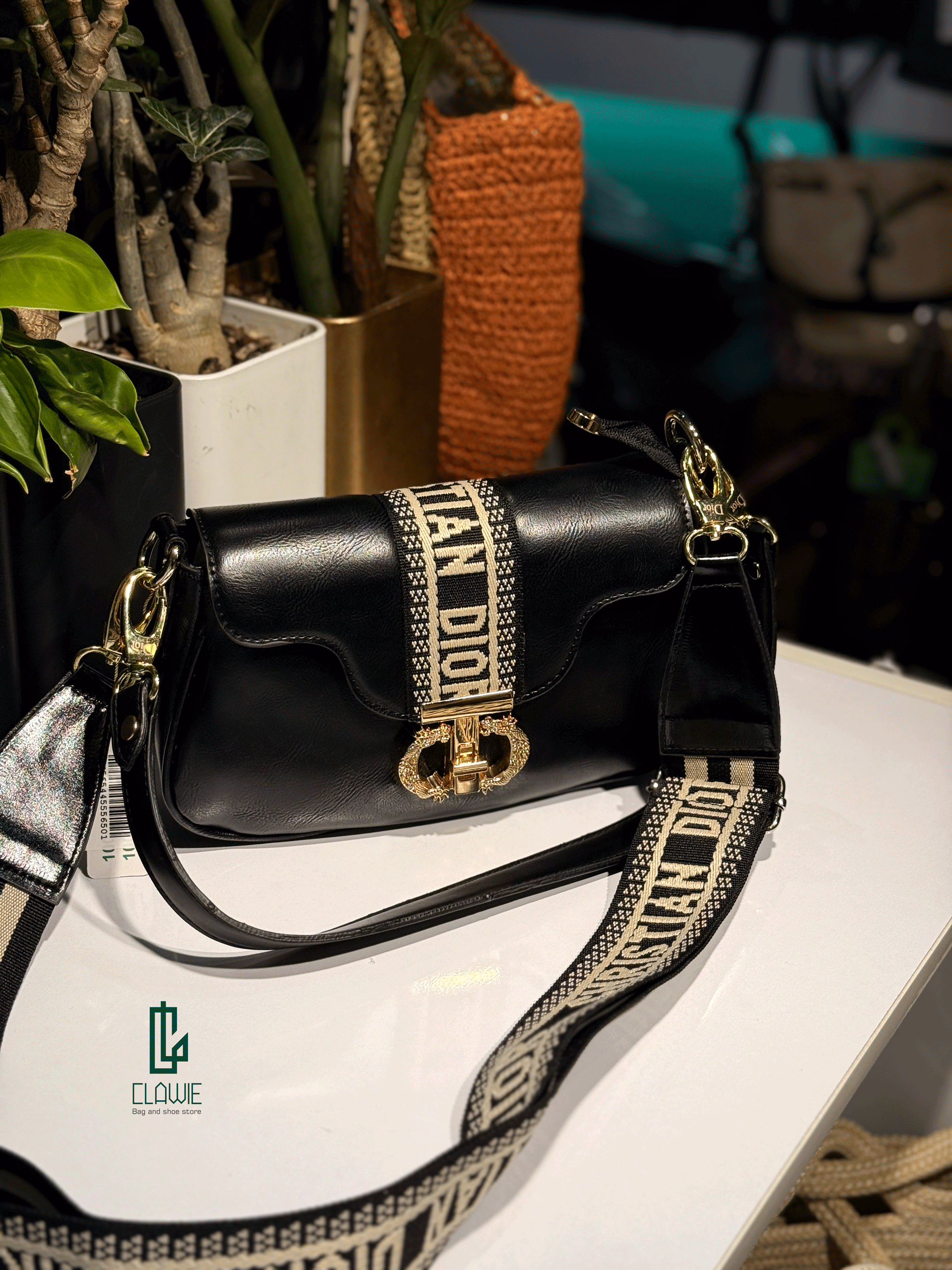 کیف زنانه/دخترانه : دیور اسپرت مشکی — تصویر ۶