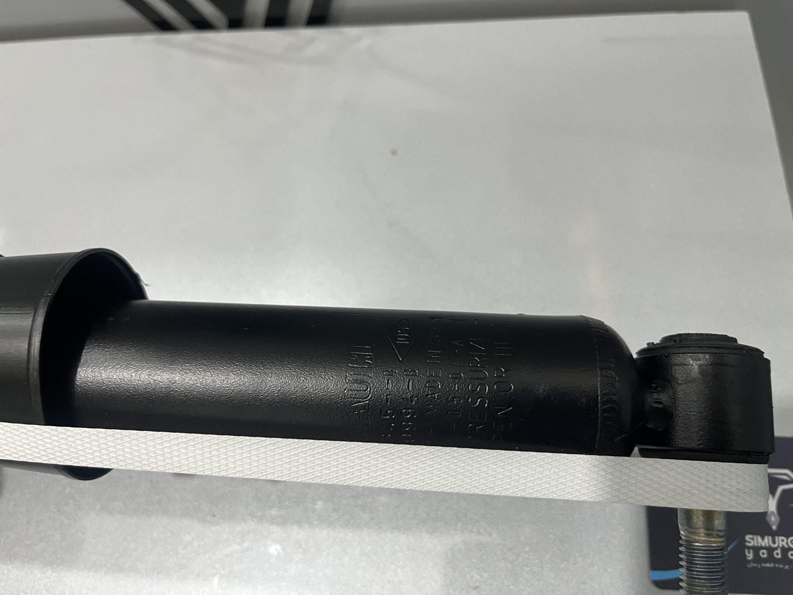 کمک فنر عقب مگان اصلی RENAULT شماره فنی 8200869345 — تصویر ۴