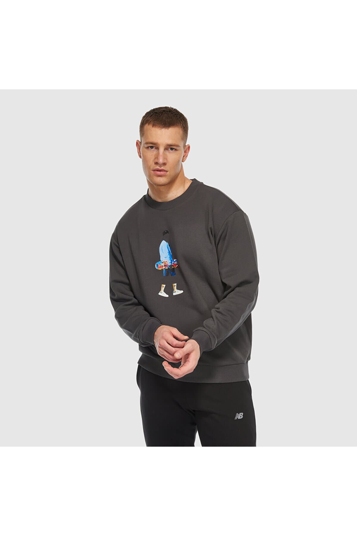 سویشرت نیو بالانس مردانه پنبه ای خاکستری طرح دار Regular/رگولار Regular/رگولار کژوال/روزمره | New Balance APP403 TR