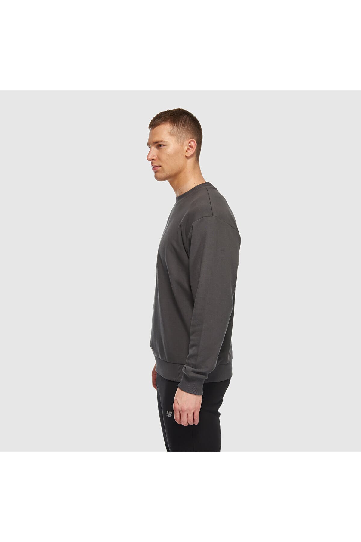 سویشرت نیو بالانس مردانه پنبه ای خاکستری طرح دار Regular/رگولار Regular/رگولار کژوال/روزمره | New Balance APP403 TR — تصویر ۳