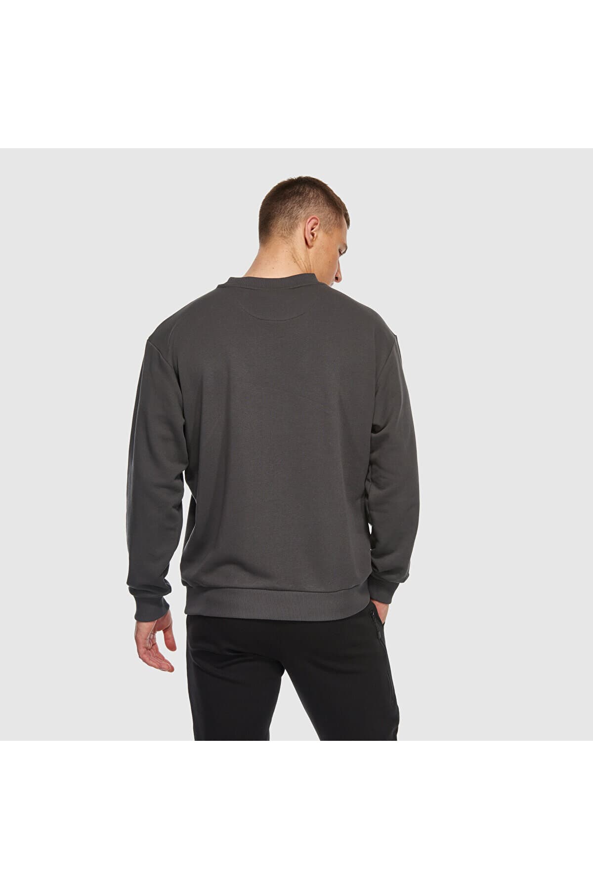 سویشرت نیو بالانس مردانه پنبه ای خاکستری طرح دار Regular/رگولار Regular/رگولار کژوال/روزمره | New Balance APP403 TR — تصویر ۴