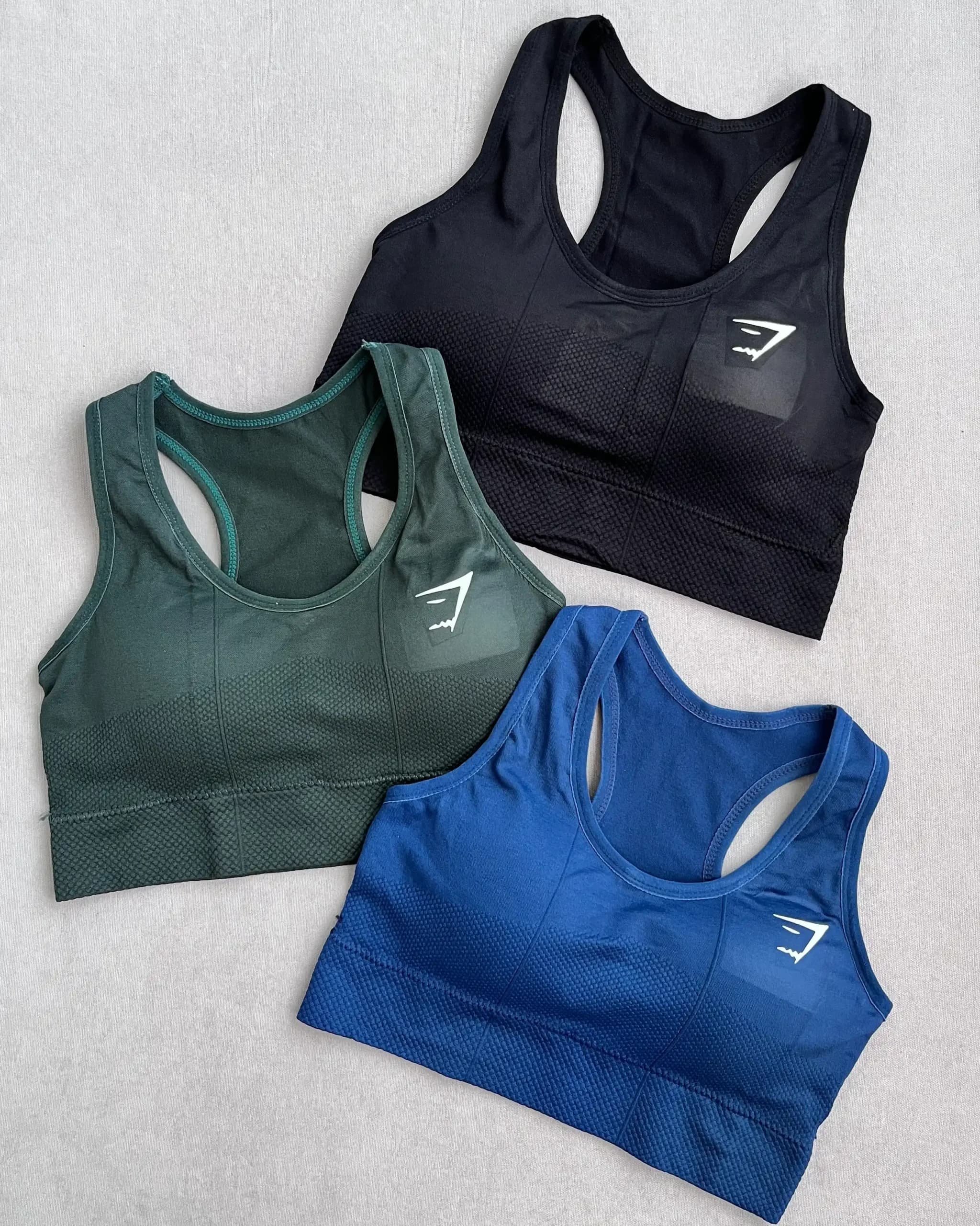 نیمتنه ورزشی gymshark — تصویر ۲