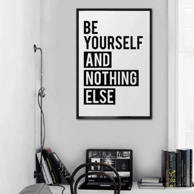 تابلو متن طرح Be Yourself — تصویر ۲
