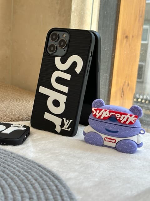 قاب آیفون Supreme LV 14 — تصویر ۲