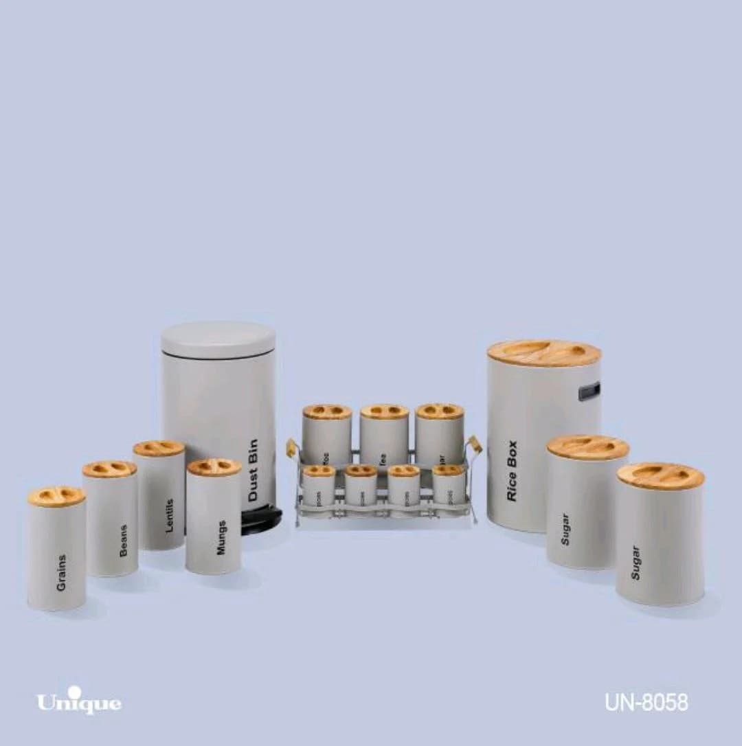 سرویس آشپزخانه 16 پارچه طوسی روشن درب بامبو یونیک کد UN-8058
