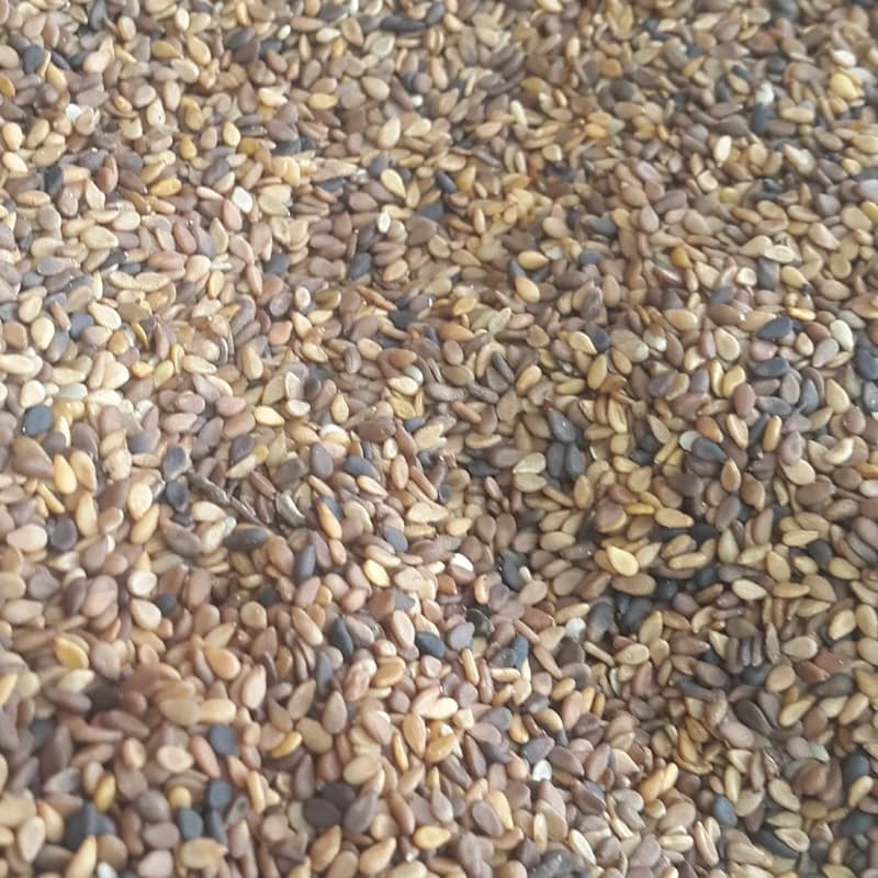 کنجد با پوست (نیم کیلویی)