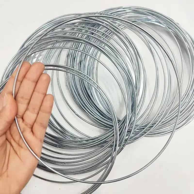 حلقه فلزی نقره ای سایز ۱۸ سانت(20عددی)