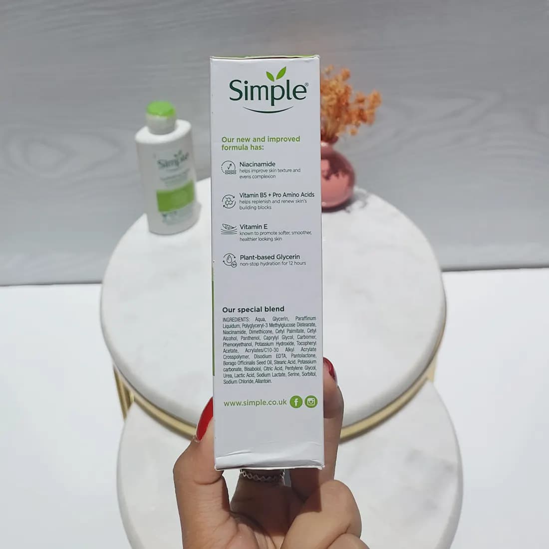 کرم آبرسان سیمپل مدل light مناسب پوست چرب حجم 125 میلی لیتر — تصویر ۵