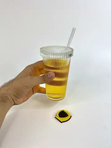 لیوان اسموتی شیاردار درب شیشه‌ای پیرکس — تصویر ۳