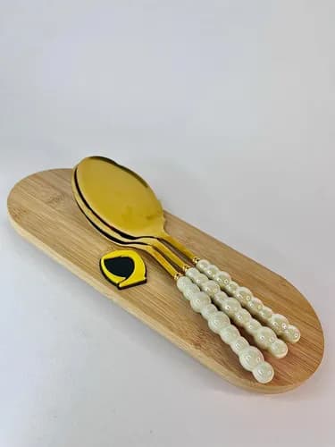 کفگیر مرواریدی طلایی