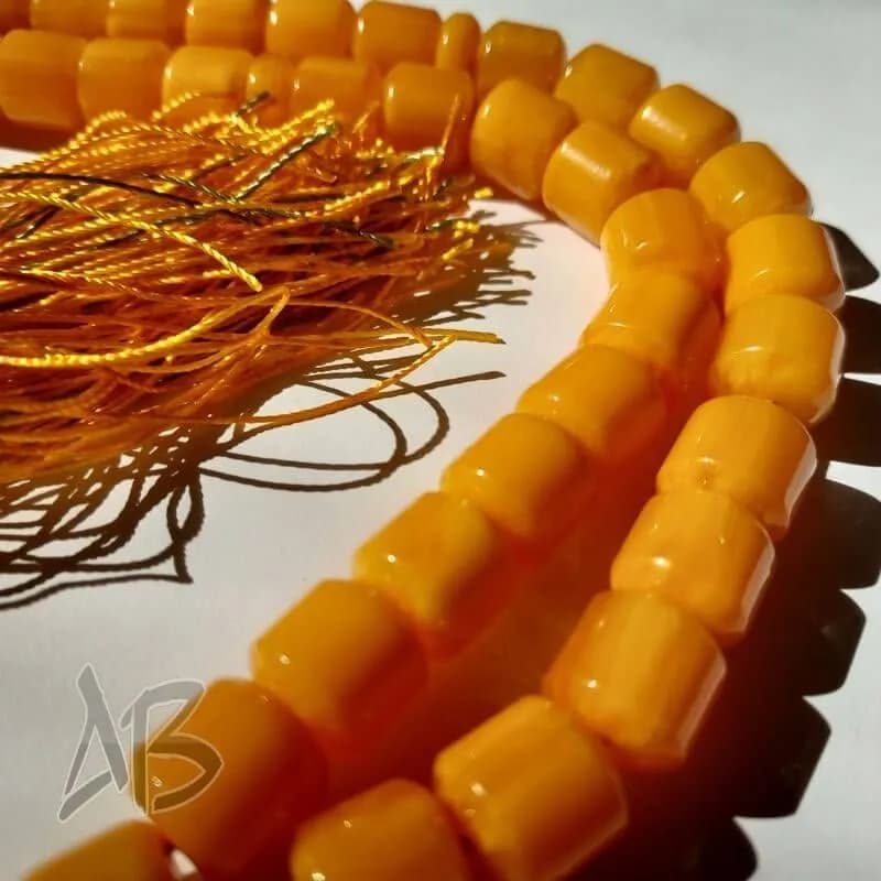 تسبیح سندلوس 33 دانه بودار کد 961 تراش قیچی زرد بسیار زیبا آقابزرگ — تصویر ۵