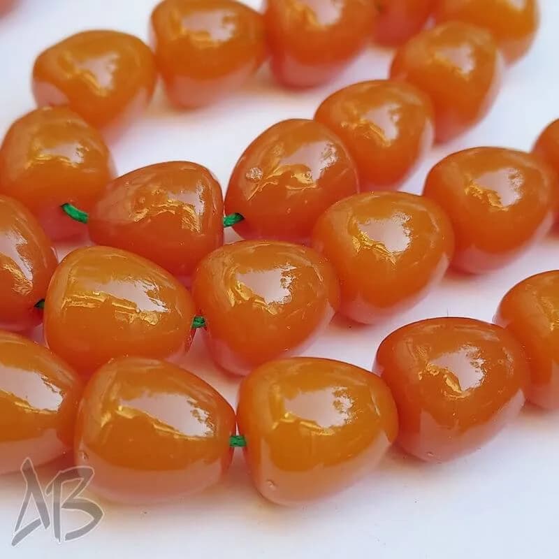 تسبیح سندلوس اصل کد 952 بودار 45 دانه تراش اشکی گلابی آقابزرگ — تصویر ۳