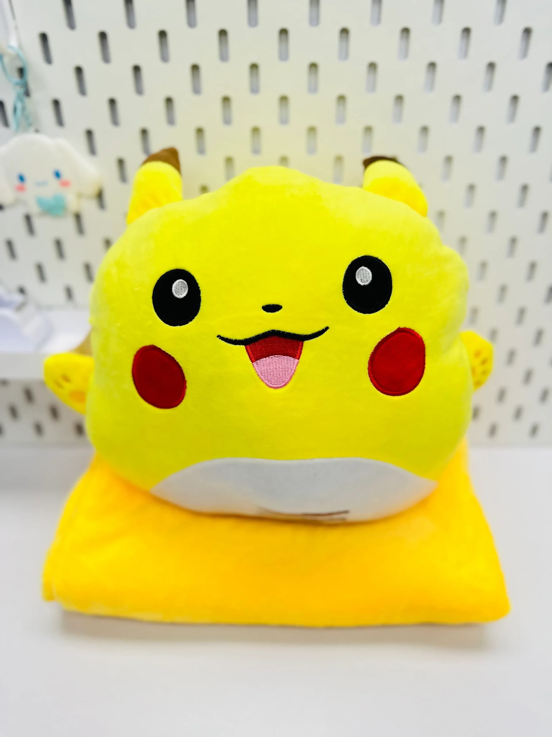 پتو بالشتی فانتزی عروسکی زرد Yellow