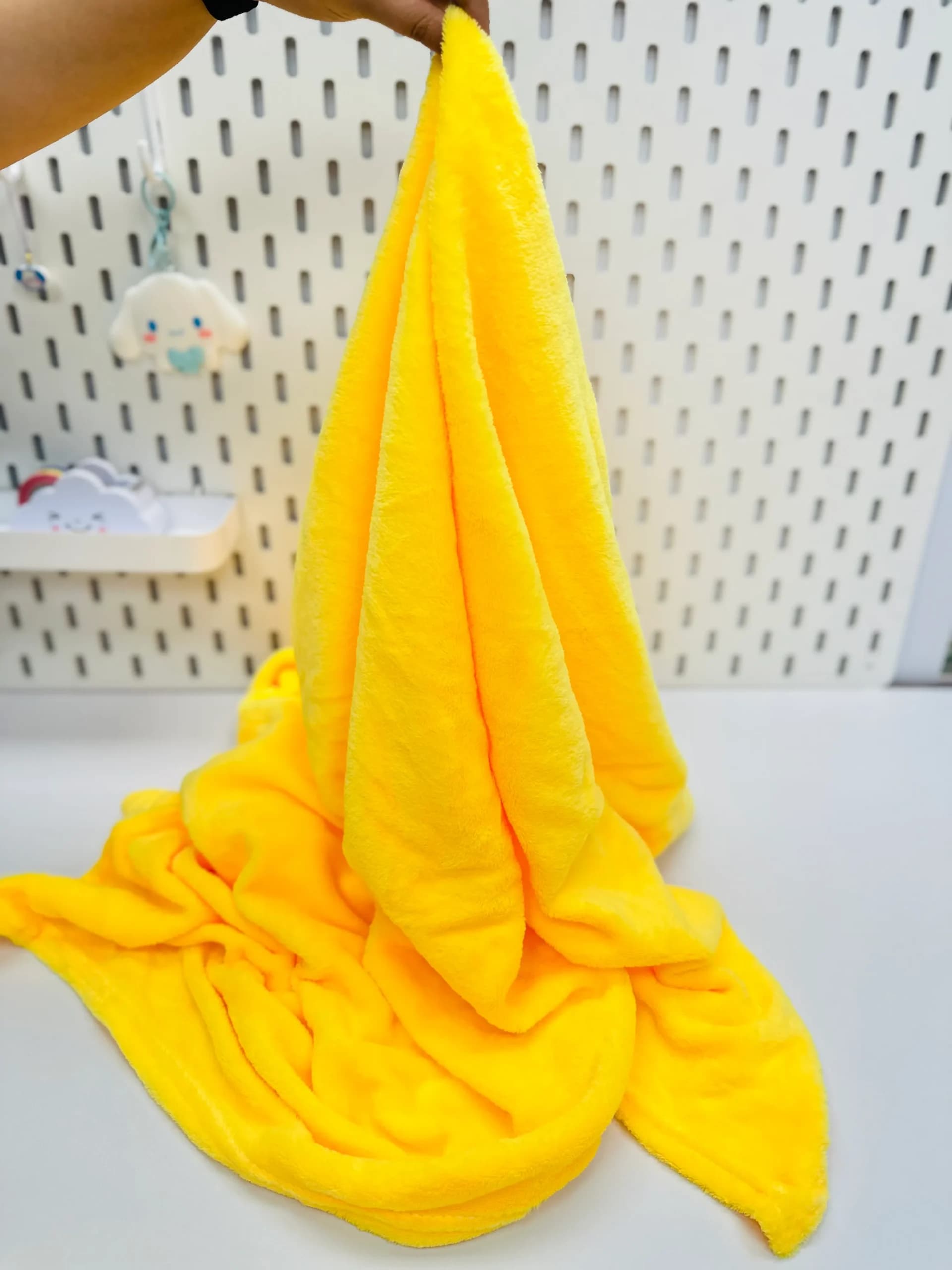 پتو بالشتی فانتزی عروسکی زرد Yellow — تصویر ۳
