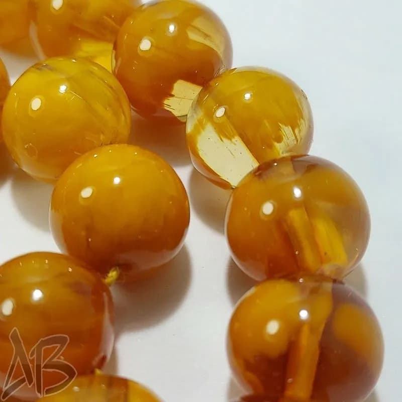 تسبیح سندلوس 33 دانه بودار تراش گرد زرد کهربایی پرچمی بسیار زیبا کد 834 آقابزرگ — تصویر ۵