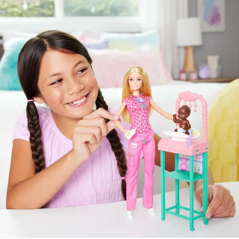 عروسک باربی مدل Doctor Doll with Blonde Fashion — تصویر ۴