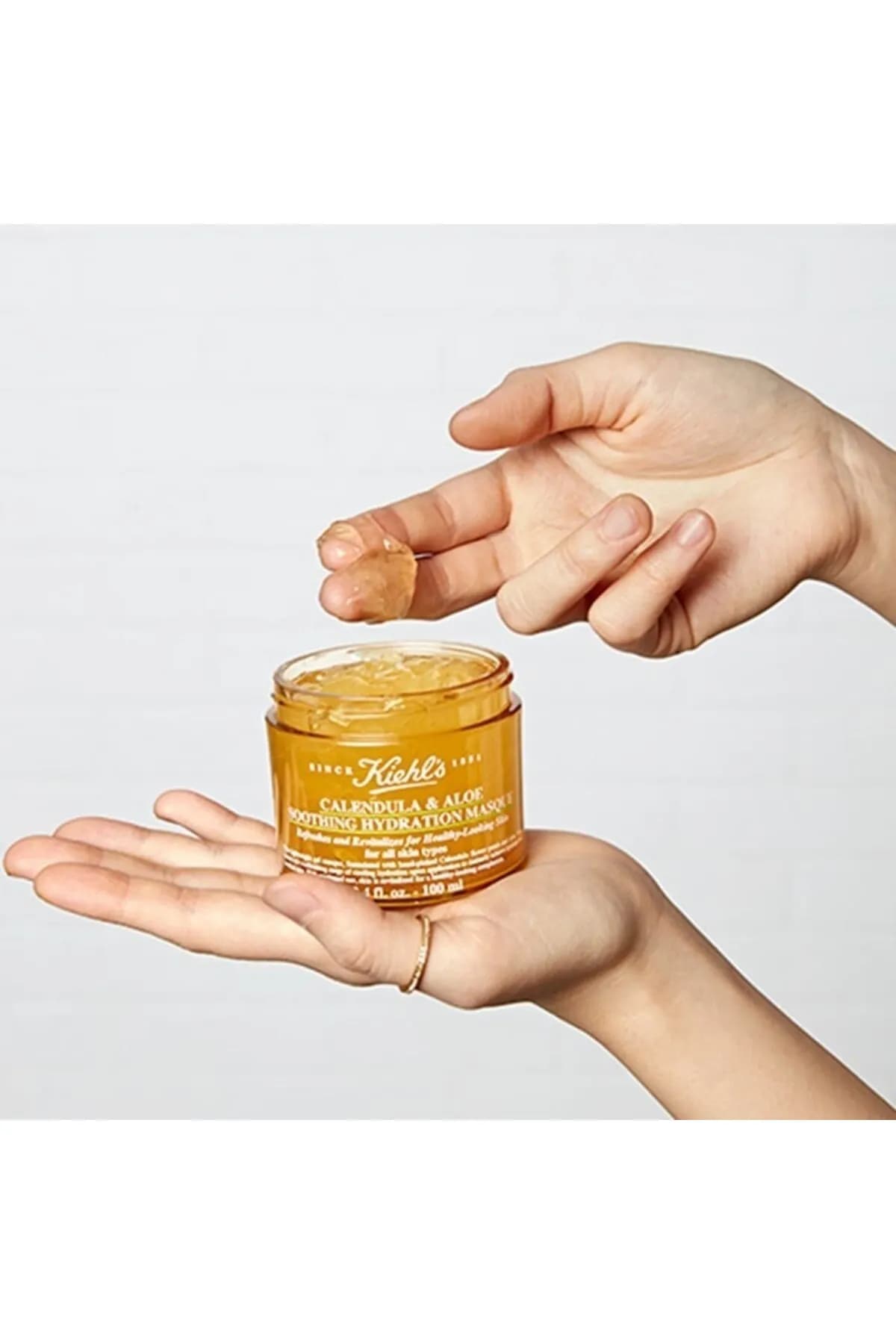 ماسک آبرسان و تسکین‌دهنده صورت کیهلز با کالاندولا و آلوئه ورا ۱۰۰ میل Kiehl’s Calendula & Aloe Soothing Hydration Masque — تصویر ۳