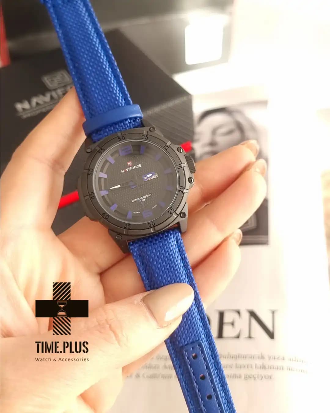 ساعت نیوی فورس زنانه مدل NF9066L بند آبی کاربنی — تصویر ۵