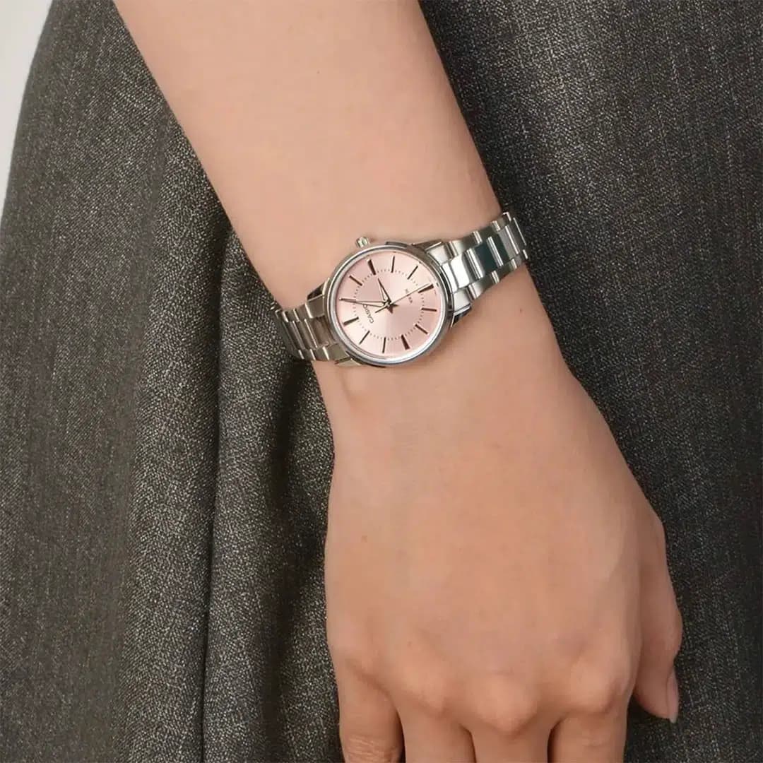 ساعت مچی زنانه کاسیو مدل CASIO-LTP-1335D-4A — تصویر ۷