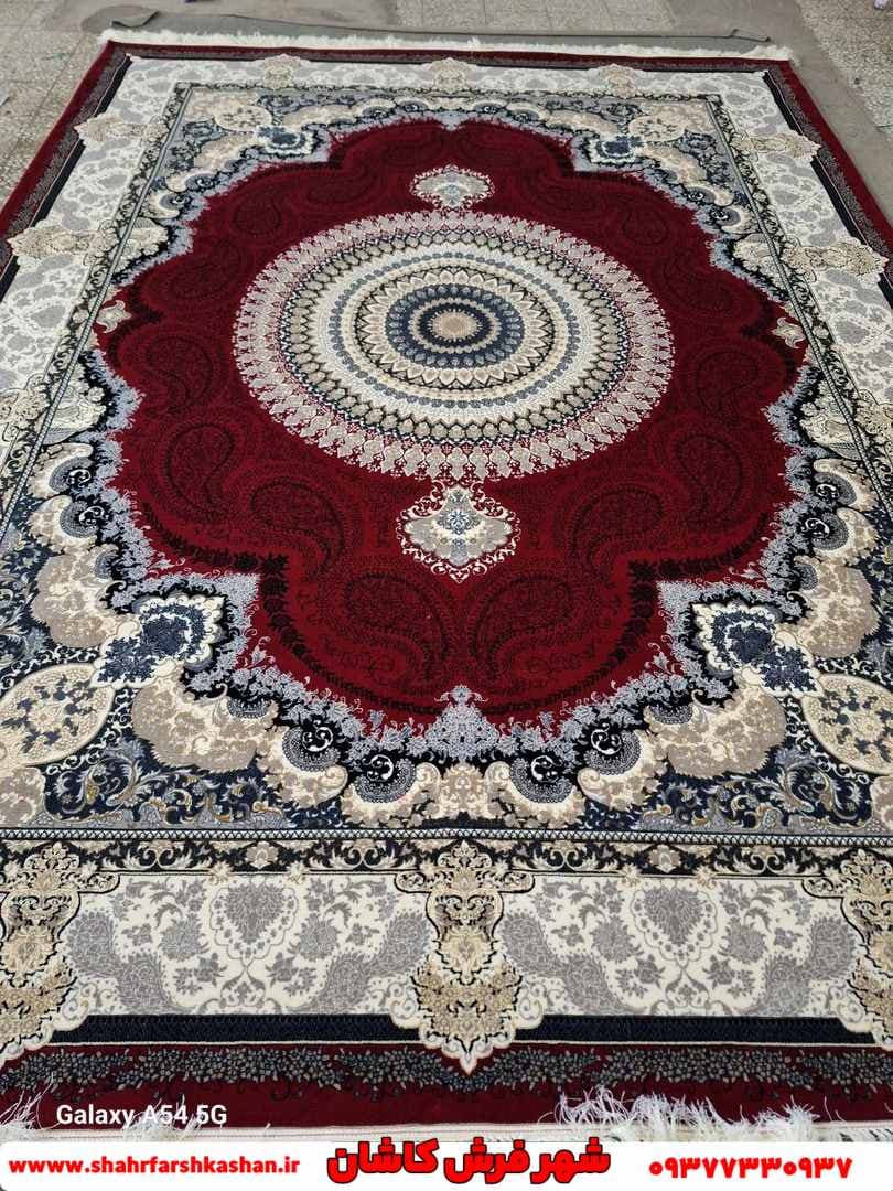 فرش 700 شانه قرمز طرح بوته — تصویر ۲