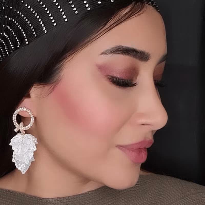 گوشواره دخترانه سواروسکی نگیندار قفل میخی