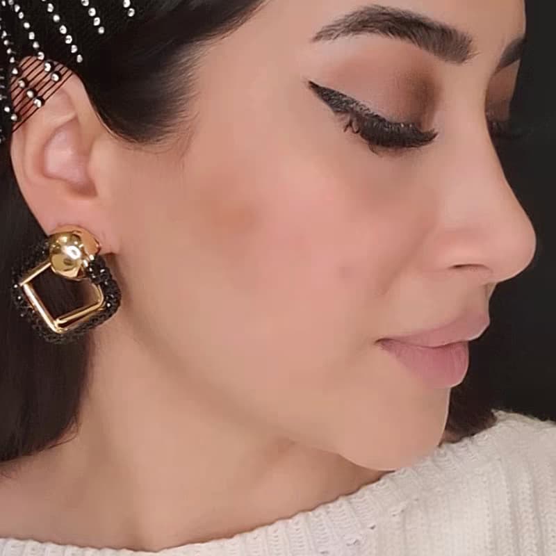 گوشواره دخترانه سواروسکی فول نگین رنگ مشکی